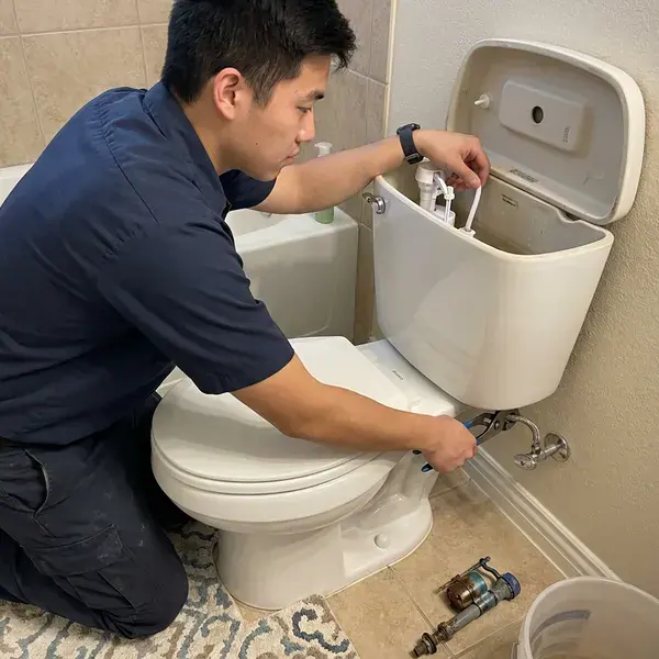 Toilet Repair near Des Moines, IA